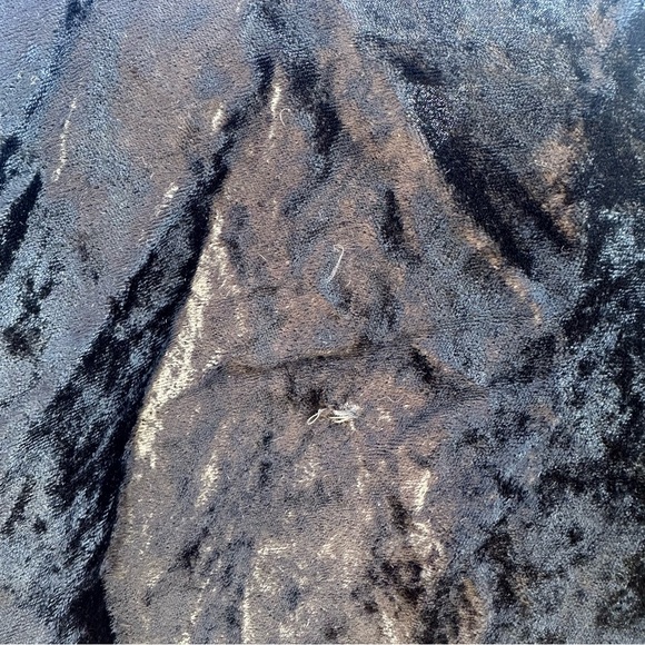 Vintage 1960s embroidered velvet bell sleeve mini dress - Picture 9 of 9